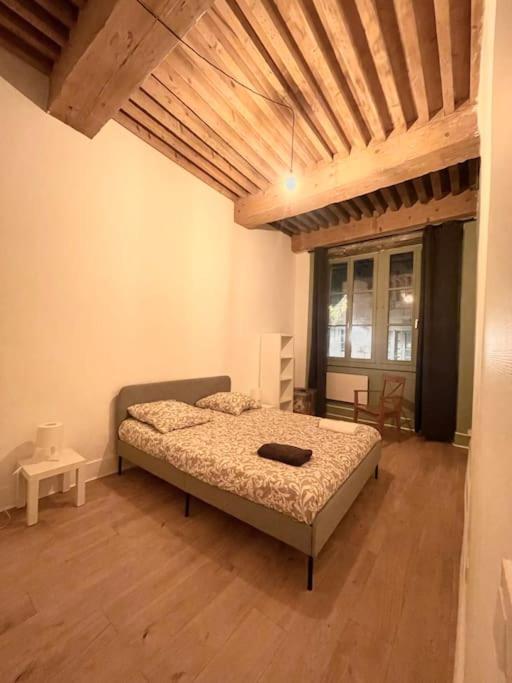 Elegant 2 Chambres Vieille Ville เบอซองซง ภายนอก รูปภาพ