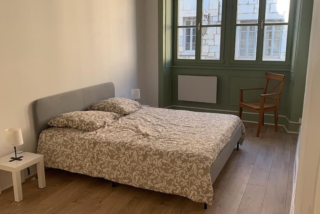 Elegant 2 Chambres Vieille Ville เบอซองซง ภายนอก รูปภาพ